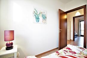 Holidaycasa Emiliano - Villa con Giardino Privato