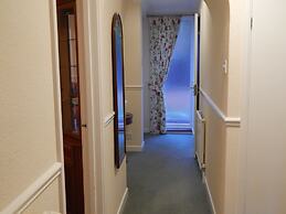 Cherry Palace 3 BD Parking Spaces groups