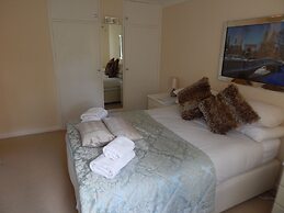 Cherry Palace 3 BD Parking Spaces groups