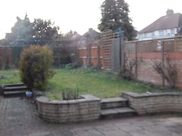 Cherry Palace 3 BD Parking Spaces groups