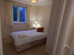 Cherry Palace 3 BD Parking Spaces groups