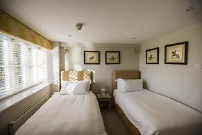 Cowdray Lodge