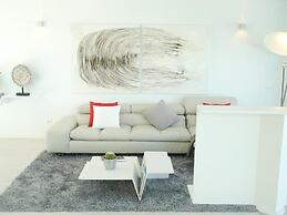 Belvilla by OYO Atzur