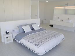 Belvilla by OYO Atzur