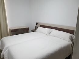 Mesón-Hostal La Cabaña