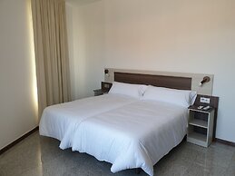 Mesón-Hostal La Cabaña