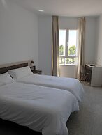 Mesón-Hostal La Cabaña