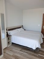 Mesón-Hostal La Cabaña
