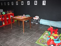 Large Cozy Cottage With Home Cinema