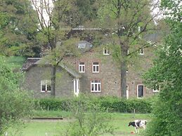 Large Cozy Cottage With Home Cinema