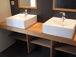 Large Cozy Cottage With Home Cinema