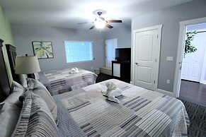 Harbourside Marker 33