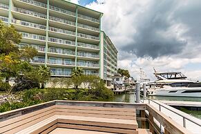 Harbourside Marker 33