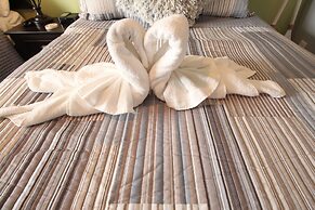 Harbourside Marker 33