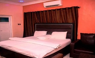 Ivon Suites