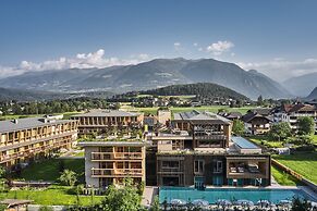 Falkensteiner Hotel Kronplatz - The Leading Hotels of the World