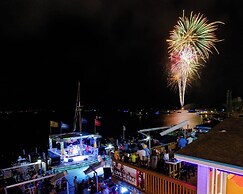 Quiet Bayfront Condo w/ Boat Slips & Fishing Pier!