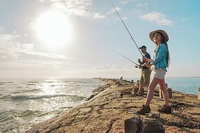 Quiet Bayfront Condo w/ Boat Slips & Fishing Pier!