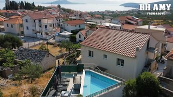 Holiday Home Amy 4 Star Accommodation for the Price of 3