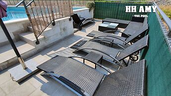 Holiday Home Amy 4 Star Accommodation for the Price of 3