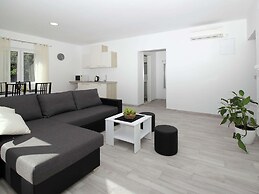 Modern Apartment in Mocici With Terrace