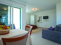 Charming Holiday Home in Cara With Swimming Pool