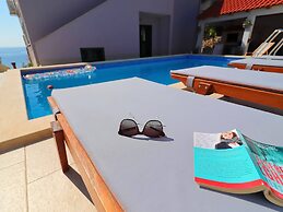 Charming Holiday Home in Cara With Swimming Pool