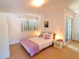 Charming Holiday Home in Cara With Swimming Pool