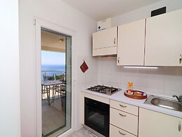 Charming Holiday Home in Cara With Swimming Pool