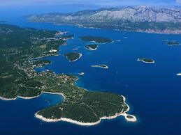 Charming Holiday Home in Cara With Swimming Pool