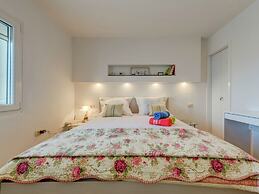 Apartment in Arbanija With Terrace