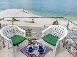 Apartment in Arbanija With Terrace