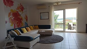 Modern Apartment in Seget Donji With View of the Sea