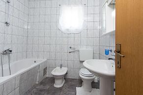 Modern Apartment in Seget Donji With View of the Sea