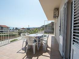 Modern Apartment in Seget Donji With View of the Sea