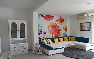 Modern Apartment in Seget Donji With View of the Sea