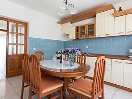 Modern Apartment in Seget Donji With View of the Sea