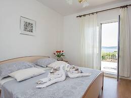 Modern Apartment in Seget Donji With View of the Sea