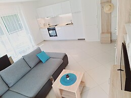 Modern Apartment in Kastel Stafilic With Fenced Garden