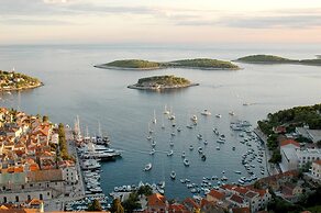 Modern Apartment in Kastel Stafilic With Fenced Garden