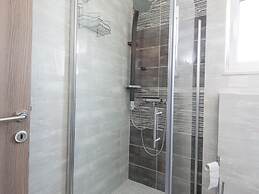 Spacious Apartment Near the Beach