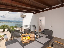 Quaint Holiday Home in Mastrinka With Balcony