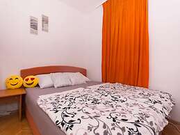 Quaint Holiday Home in Mastrinka With Balcony