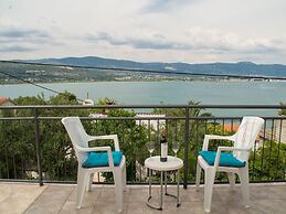 Quaint Holiday Home in Mastrinka With Balcony