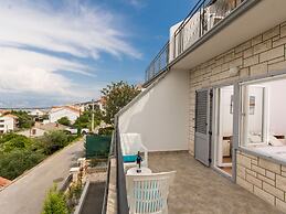 Quaint Holiday Home in Mastrinka With Balcony