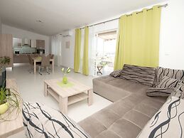 Apartment in Seget Donji With Terrace