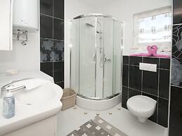 Apartment in Seget Donji With Terrace