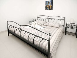 Apartment in Seget Donji With Terrace