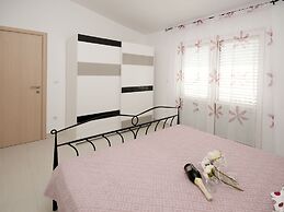 Apartment in Seget Donji With Terrace