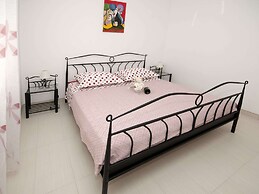 Apartment in Seget Donji With Terrace